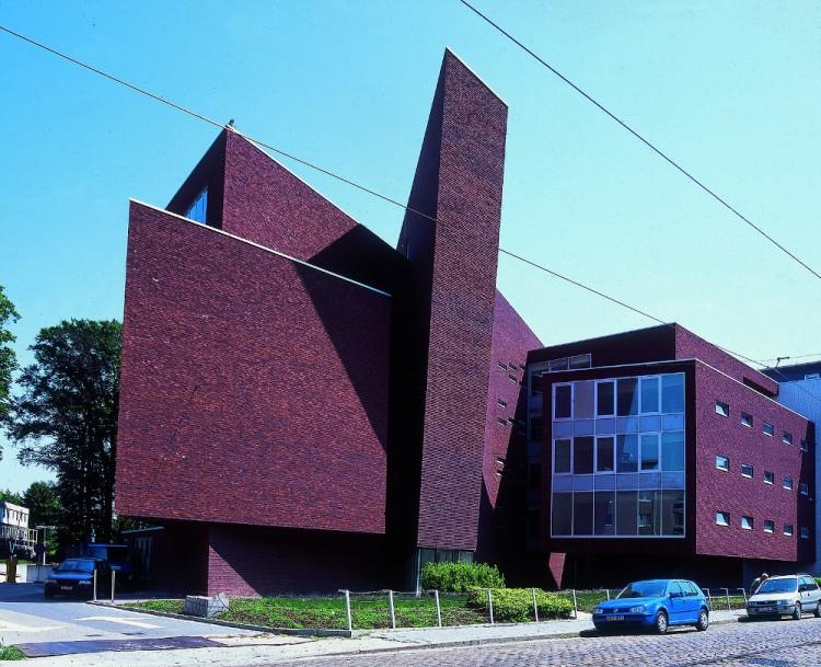 Orthoca Deurne: locatie voor orthopedische ingrepen, protheses en sportchirurgie met ervaren specialisten.