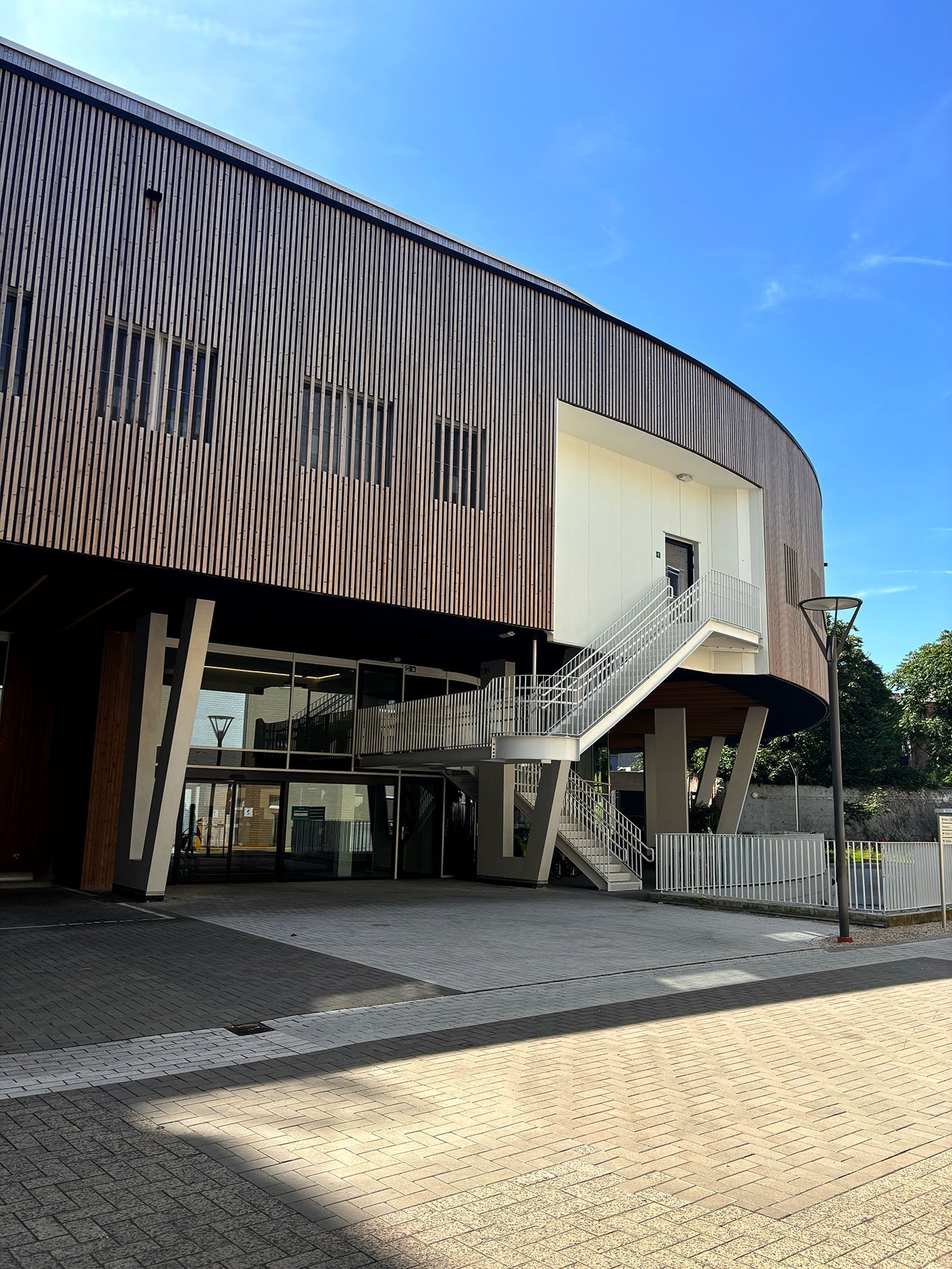 De Orthopedie Focus Kliniek in Antwerpen bundelt expertise, technologie en zorg. Van diagnose tot herstel, efficiënt en persoonlijk begeleid.